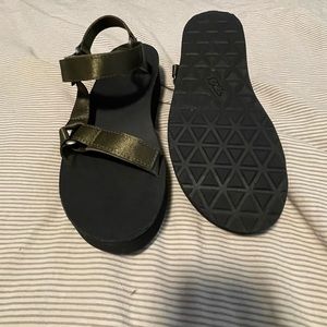 Satin Platform Teva 8